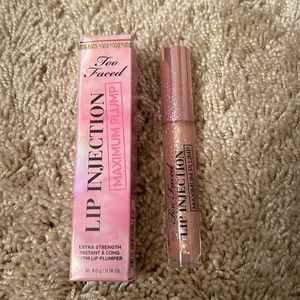 Too faced lip plumper